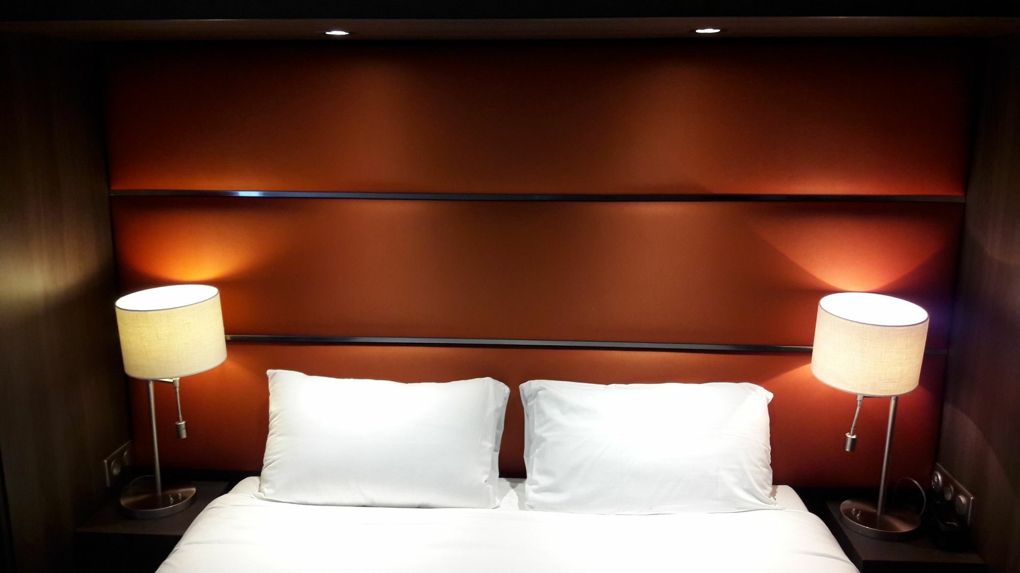 Hotel Crocus Caen Memorial Eksteriør billede